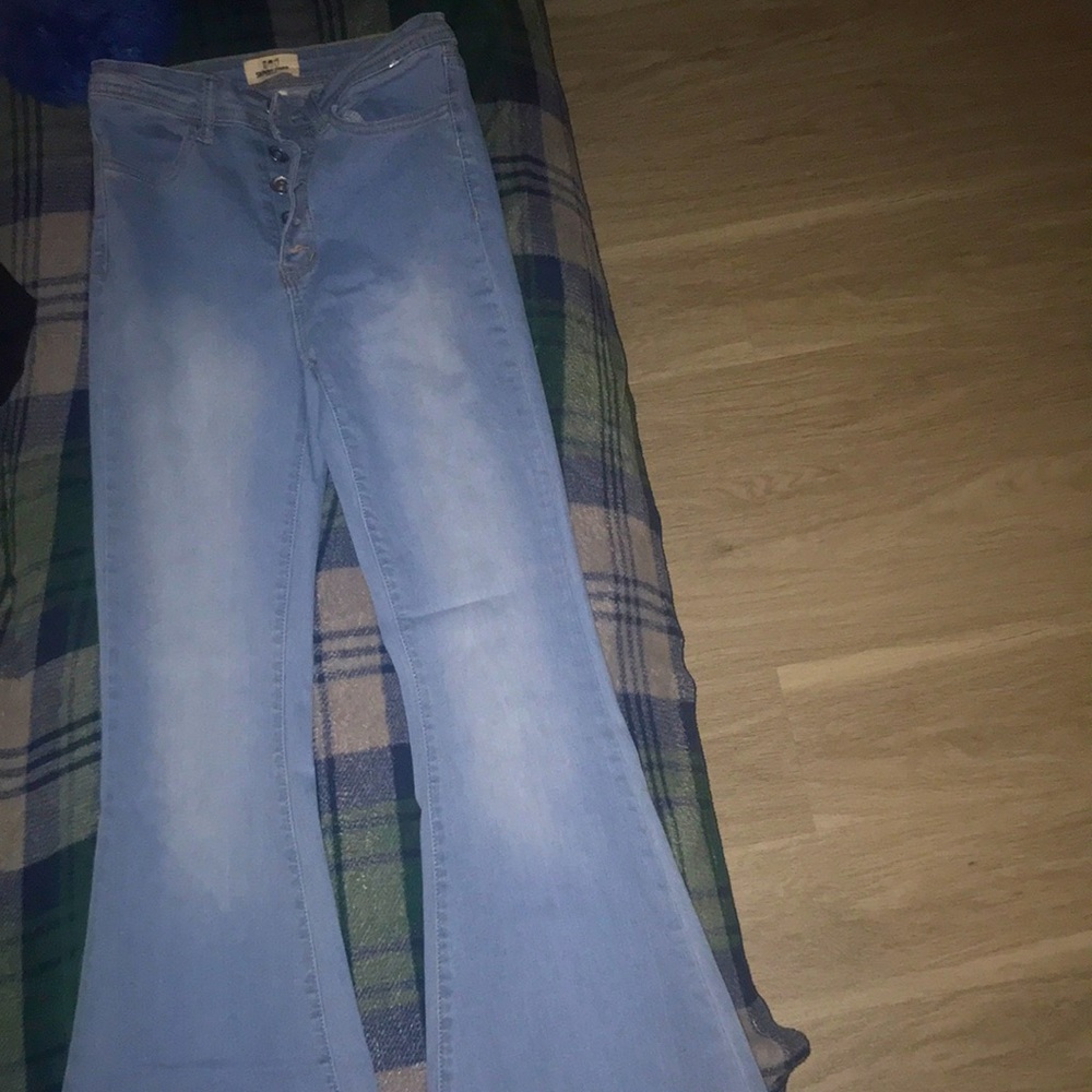 size 1 Skinny Fries denim bell bottom jeans, high waisted (5 buttons)
